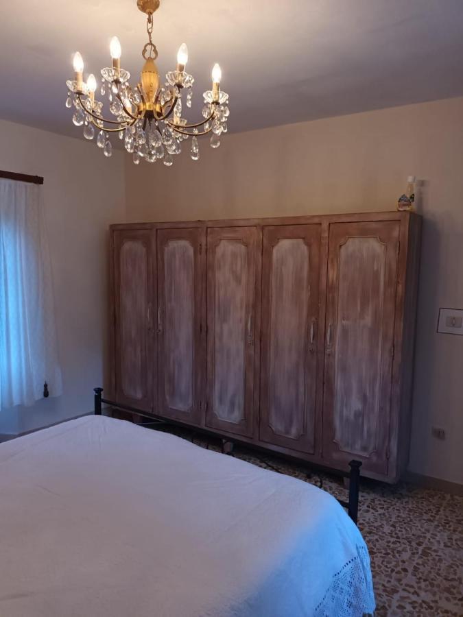 Вілла Casolare Trombacco Fabbriche di Vergemoli Екстер'єр фото