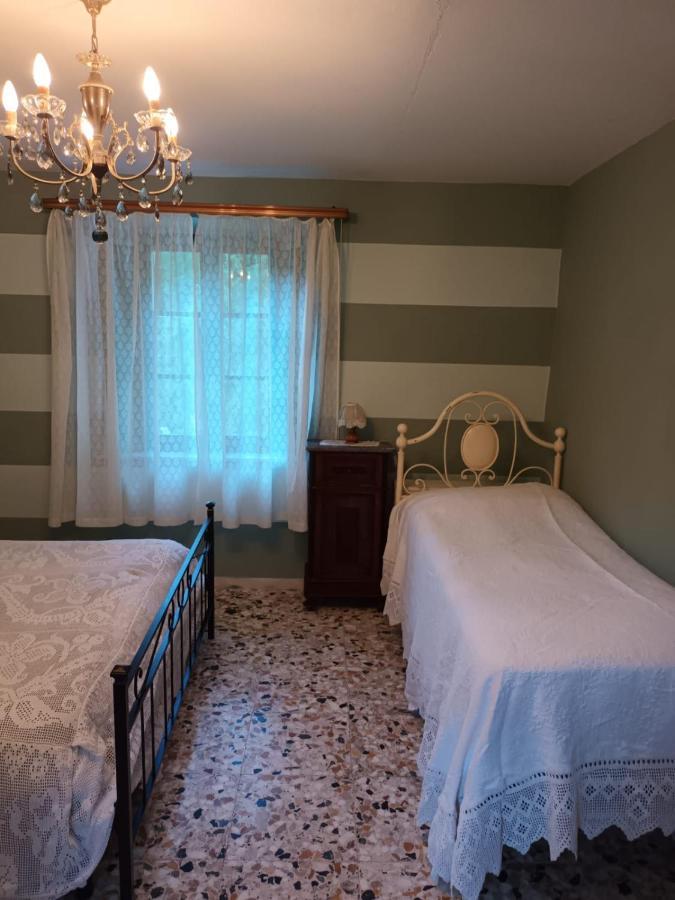Вілла Casolare Trombacco Fabbriche di Vergemoli Екстер'єр фото